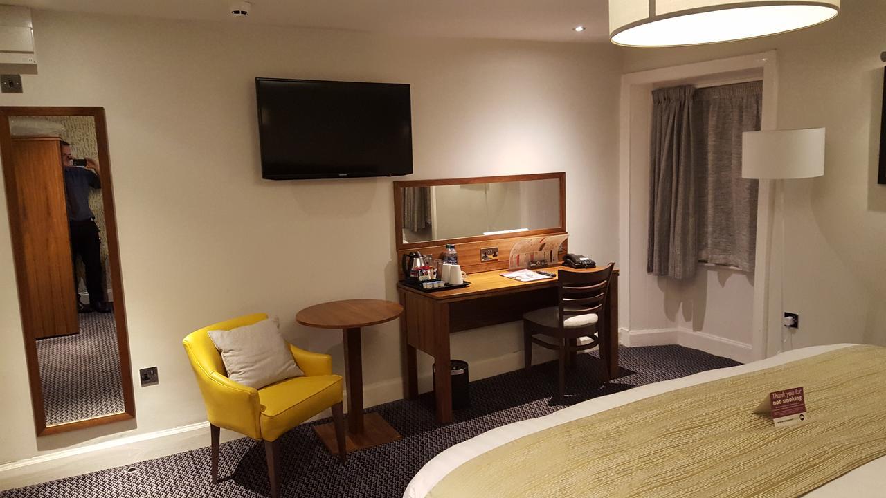 The Cross Keys Hotell Peebles Eksteriør bilde