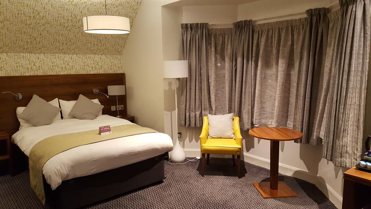 The Cross Keys Hotell Peebles Eksteriør bilde